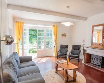 Gite du Verger - Launois-sur-Vence - Sala de estar