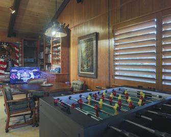 Special Late Summer Rates! Enjoy This Spacious Home In Wine Country! - Lompoc
