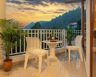The Cloud Berry - Kasauli - Balcony