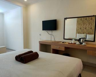 Hotel Maninjau Indah - Bukittinggi - Habitación