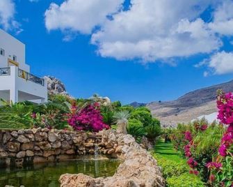 Lambis Studios & Apartments - Lindos - Außenansicht