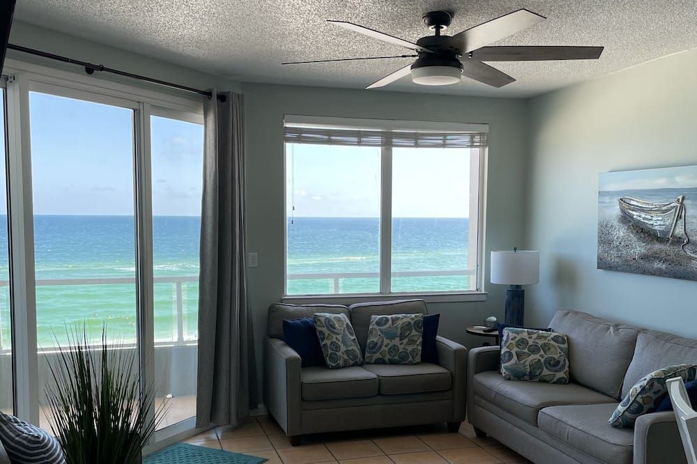 Silver Beach 502, Beachfront with breathtaking views! 2 bedroom, 2 bath - أورانغ بيتش - غرفة معيشة