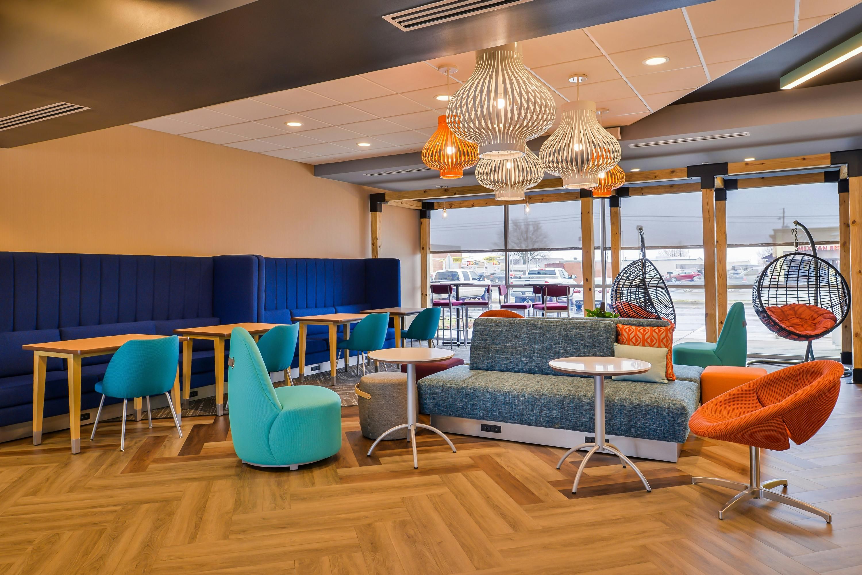 Tru by Hilton Stuttgart - Stuttgart - Lounge