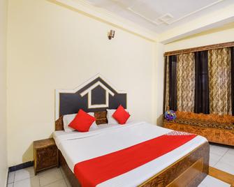 OYO 46752 Hotel Sun N Wind - Kullu - Bedroom