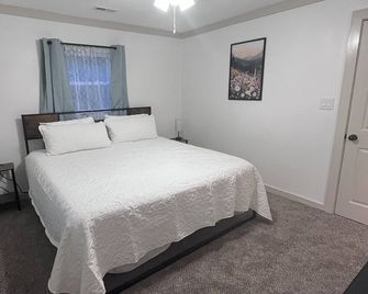 Tranquil 3-bedroom house in Lenoir City. - Lenoir City - Schlafzimmer