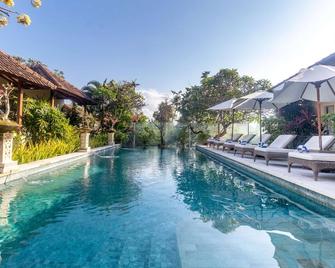 Aleesha Villas - Denpasar - Pool