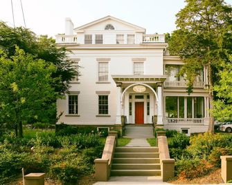 Argos Inn - Ithaca's Boutique Hotel - Ithaca - Edificio