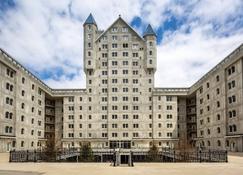 The Grand Castle Apartments - Grandville - Bâtiment