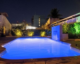 Marezzi Hotel Aracaju - אראקאז'ו - בריכה