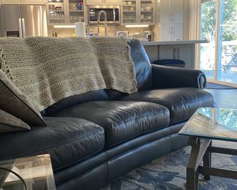 Mesmerizing Riverfront Cabin on Hamilton Branch - Westwood - Sala de estar