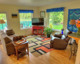 Come Relax at Mountain Springs Cabin - Mount Vernon - Obývací pokoj