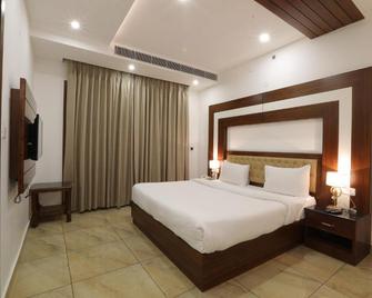 Grand Hotel Nawanshahr - Phagwāra - Bedroom