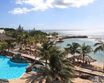 Studio Avec Piscine Partagee Terrasse Am - Saint-François (Guadeloupe) - Piscine