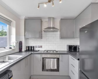 Elimonnbloom - Paddock Wood - Kitchen