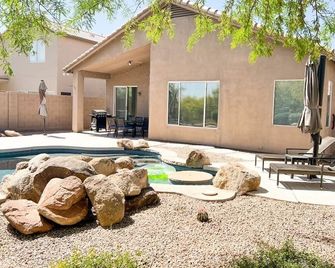 3BD Cave Creek Casa with Heated Private Pool - Cave Creek - Patio