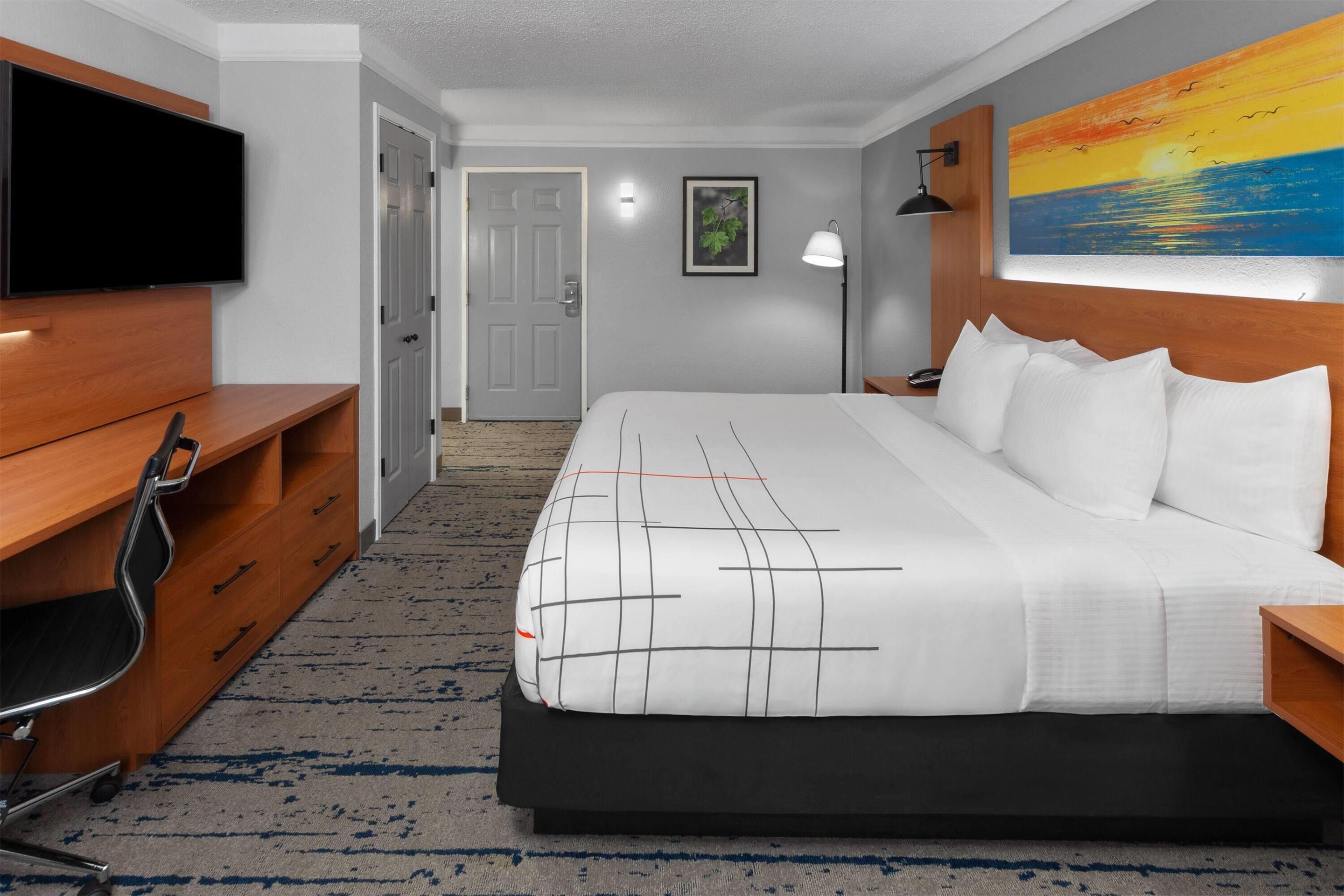 La Quinta Inn by Wyndham Champaign - Champaign - Bedroom