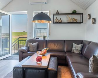 Ferienwohnung Romanas - Ostrach - Living room