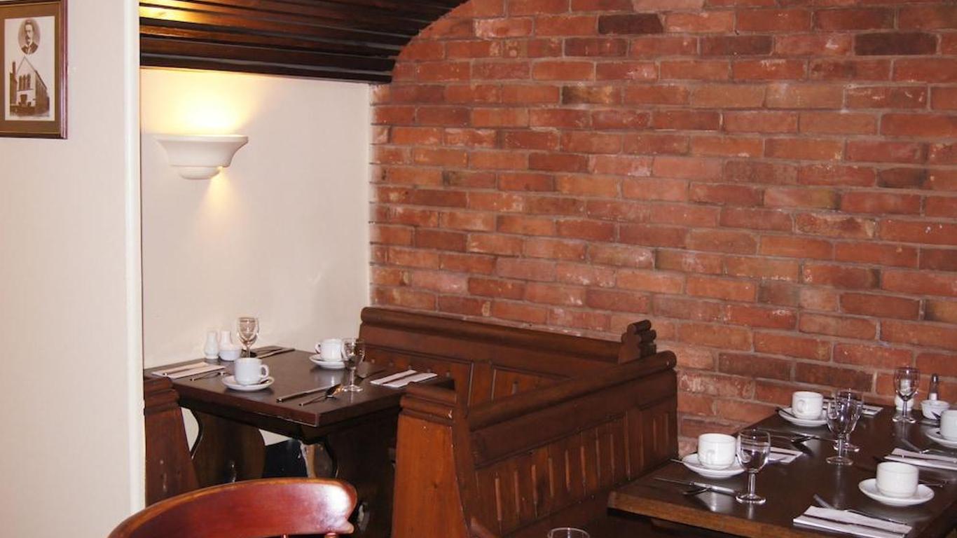 Castle Hotel
