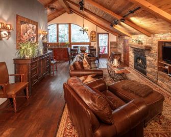 Taos Mountain Condo - A location that can't be matched! - Taos Ski Valley - Obývací pokoj
