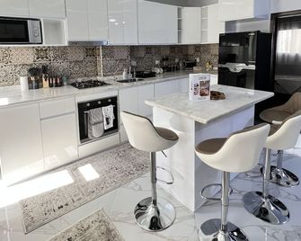 Graceland New Apartment in Hurghada Cent - Hurgada - Cocina