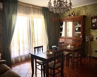 La Mammola Bed&Breakfast - Fabriano - Dining room