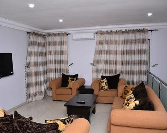 Green Suites Villa - Kaduna - Sala de estar