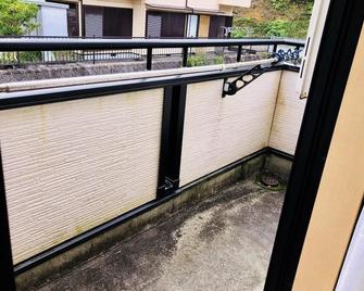 Midtown Sakura Apartment House - Katsuura - Balkon
