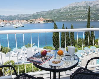 Aminess Younique Liburna Hotel - Korčula - Balcó