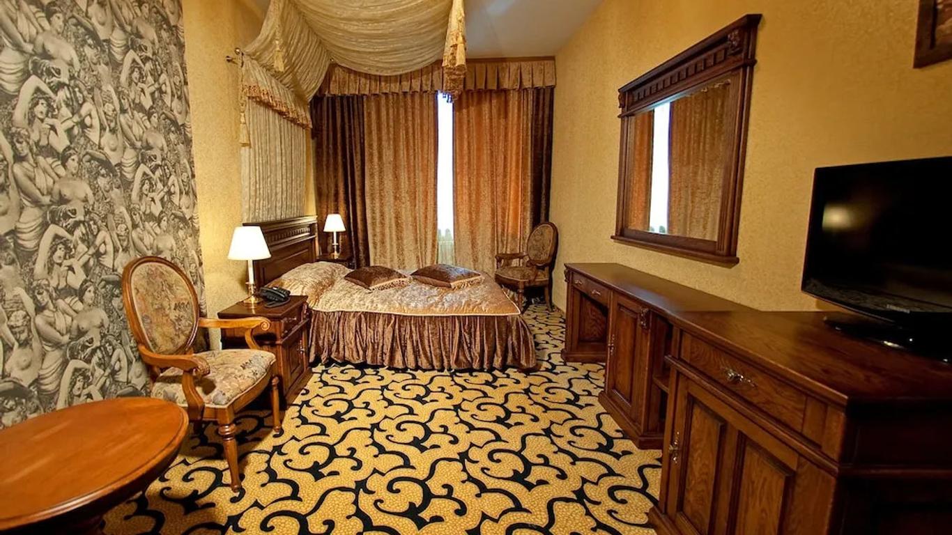 كوبافا ديلوكس هوتل