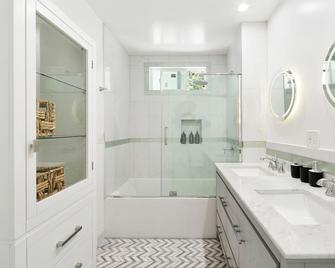 Universal Studios Villa with Pool & Guesthouse - Los Angeles - Bagno