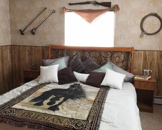 Balcony View is Family Friendly in Heart of Joseph - Joseph - Habitación