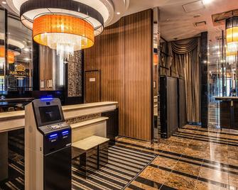 Apa Hotel Shintomicho-Ekimae - Tokyo - Lobby