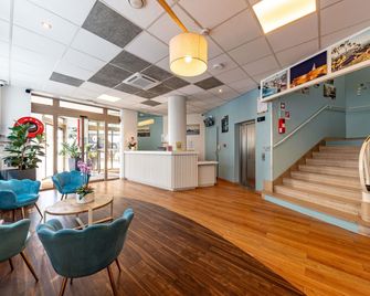 ibis Styles Marseille Centre Prado Place Castellane - Marseille - Building