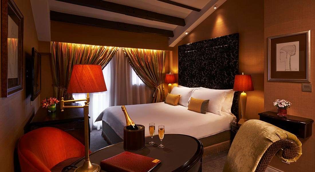 ذا سكارليت هوتل (إس جي كلين)