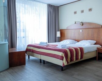 Hotel De Torenhoeve - Burgh-Haamstede - Bedroom