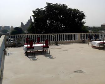 Hotel Shri Mahant Orchha - Orchha - Balkon