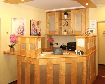 Hotel Garni Kluth - Bonn - Reception