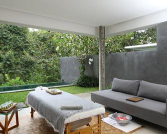 Aria Villas Ubud - Ubud - Patio
