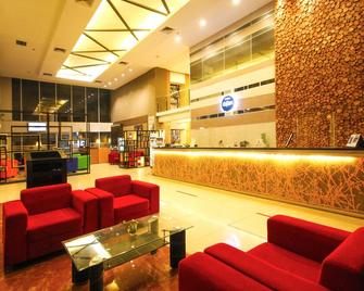Hotel Dafam Pekanbaru - Pekanbaru - Σαλόνι ξενοδοχείου