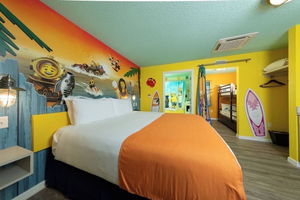 LEGOLAND Beach Retreat - Winter Haven - Bedroom