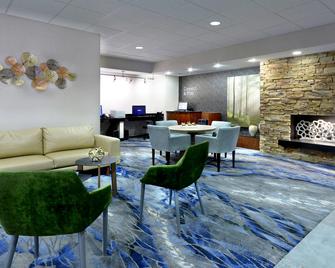 Fairfield Inn & Suites by Marriott Charlottesville North - Charlottesville - Lounge
