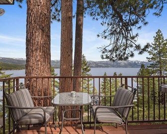 Stunning Views at Stargazer Lakefront Studio! - Crystal Bay - Balcony