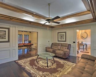 Unwind Fireside and Play Pool! Idyllic McKinney Home - McKinney