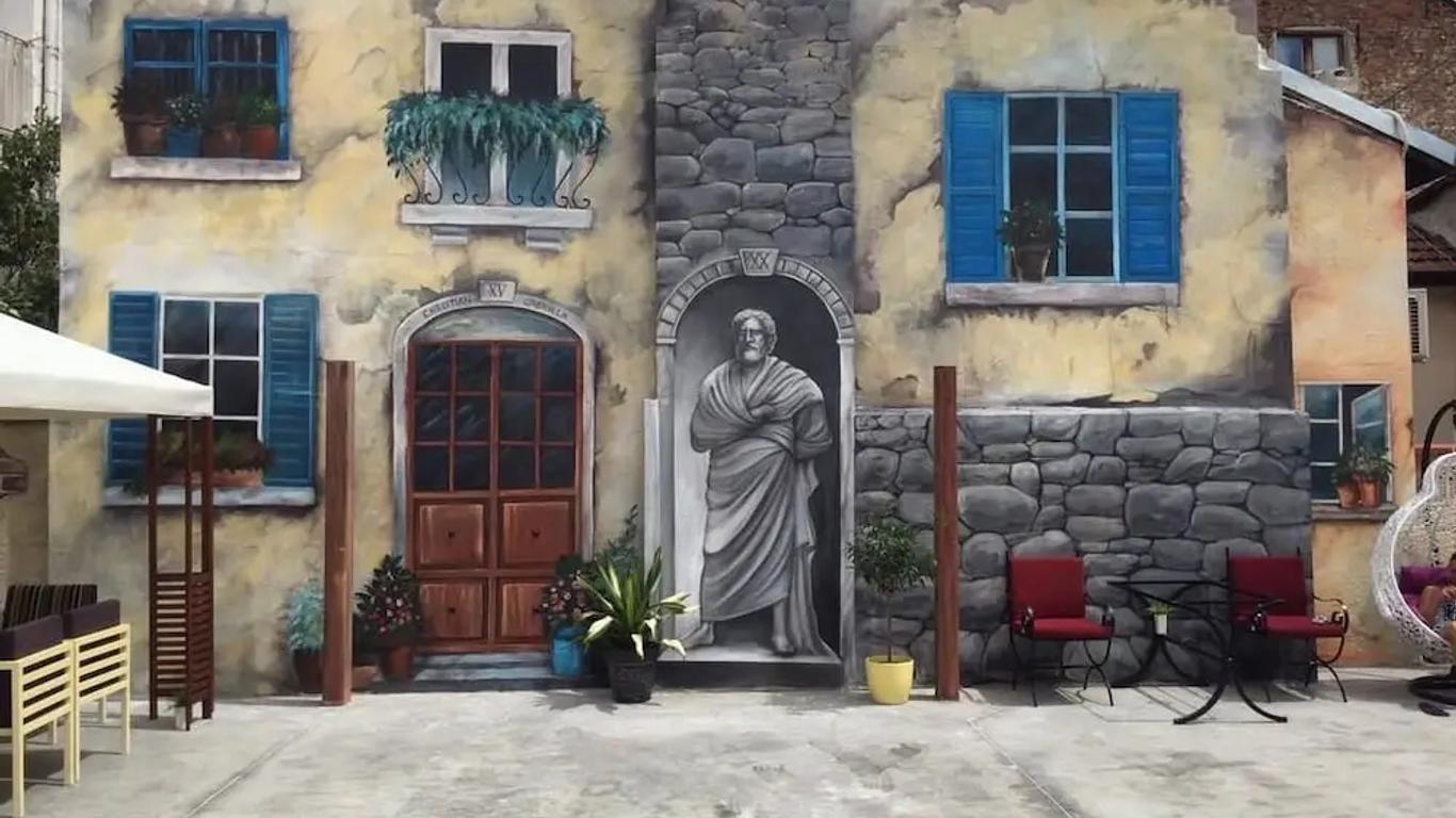 بون بون هوتل