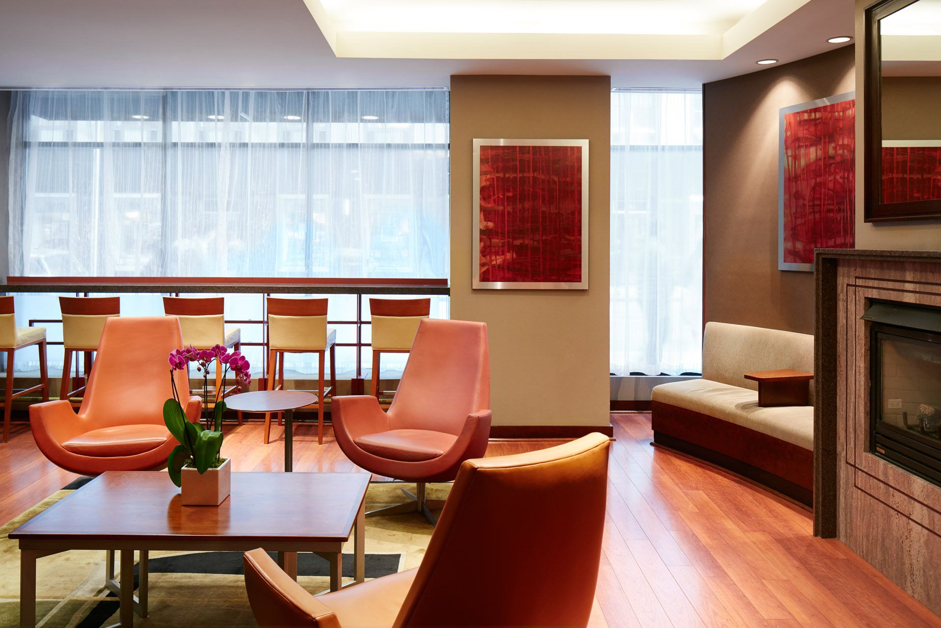 Central Loop Hotel thumbnail 3