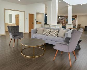 Clarion Inn - איידהו פולס - סלון