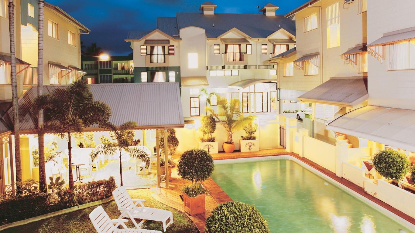 Cairns Queens Court