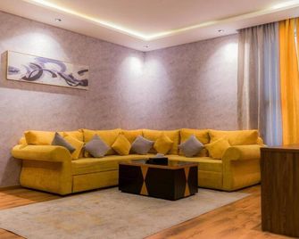 Twin Haven | Palette Luxury Mas - Jeddah - Living room