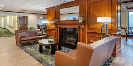 Image of hotel: Comfort Inn and Suites Newark Newark