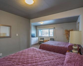 Castaway Motel - Nanaimo - Bedroom